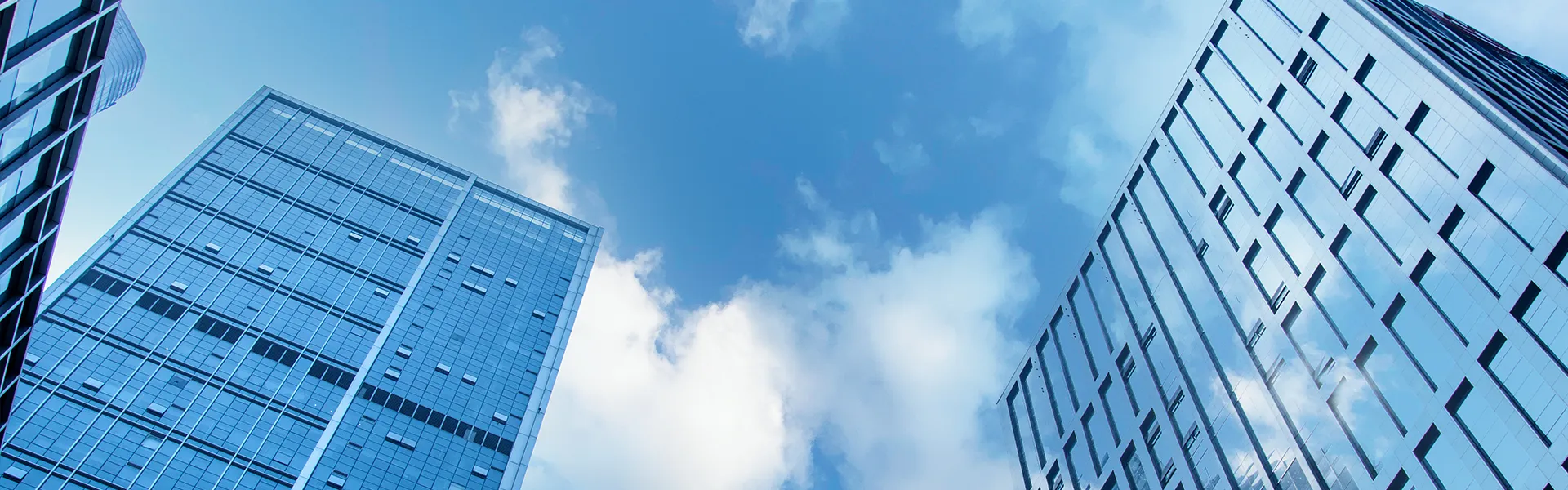 आमच्याबद्दल