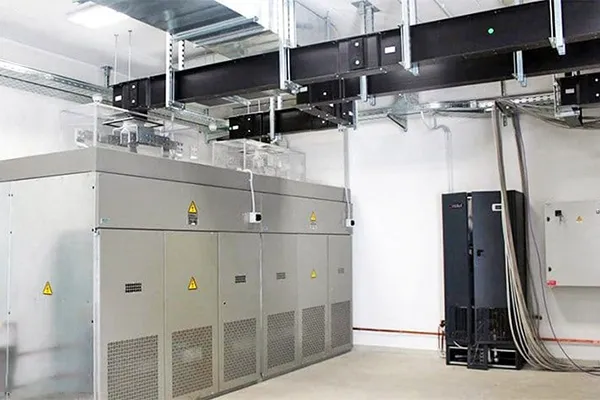 एअर इन्सुलेटेड बसडक्ट्सचे कार्य