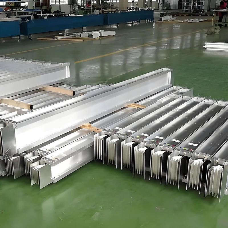 मध्यम वर्तमान बंदिस्त बसवे